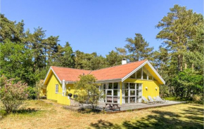 Stunning Home In Aakirkeby With Wifi